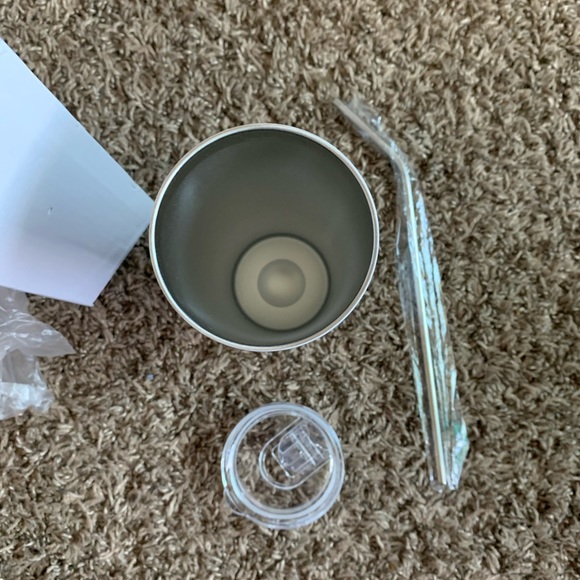 Stainless Steel Tumbler - Picture 5 of 7